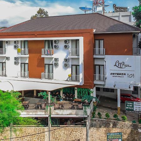 Ln9 Bandung Guest House Exterior photo